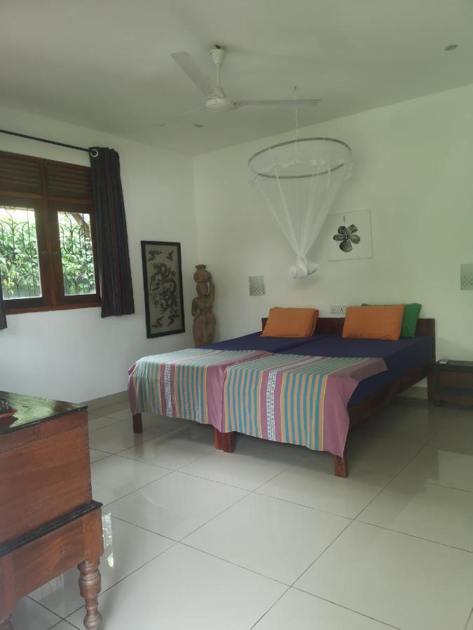 Vidisa Hotel Хиккадува Экстерьер фото