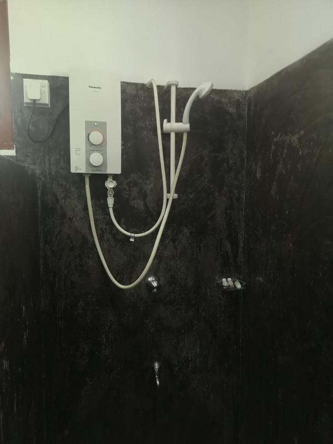 Vidisa Hotel Хиккадува Экстерьер фото